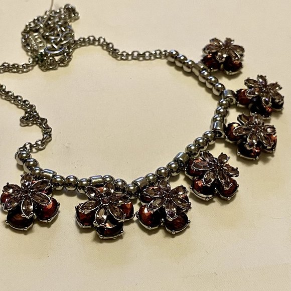 4 for $20 Sale LOFT Outlet Dark & Light Pink Rhinestone Flower Necklace - Picture 4 of 6